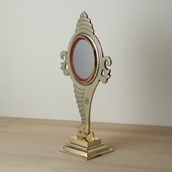 natural and artistic